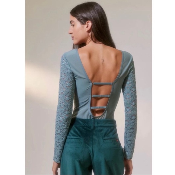 Out From Under Dark Romantic Lace Bodysuit  Size S - Picture 3 of 5